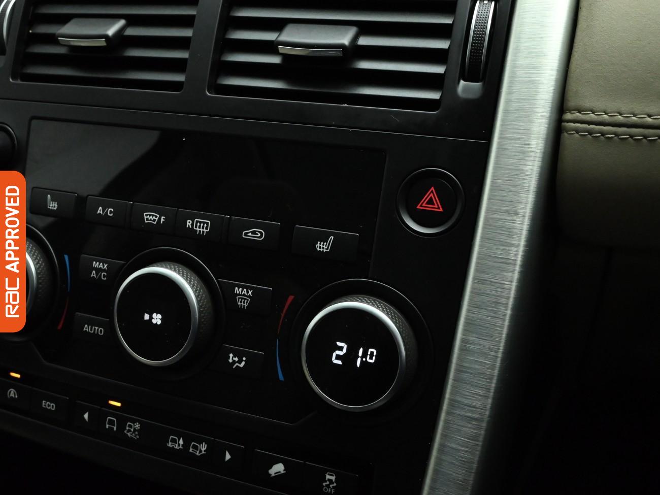 Used Land Rover Discovery Sport 2015 for sale - 76782920: Photo 18