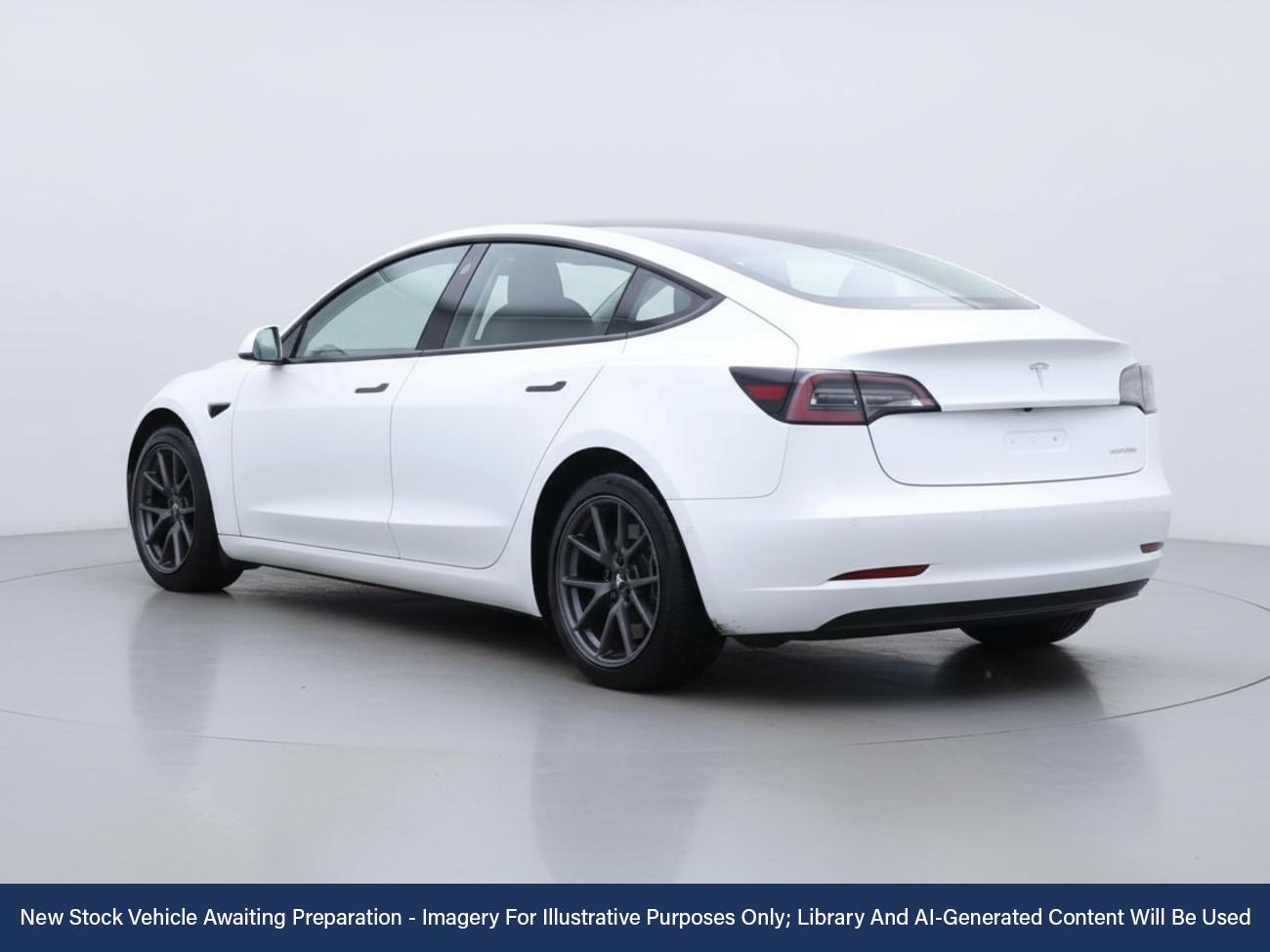 Used Tesla Model 3 2021 for sale - 76827959: Photo 2