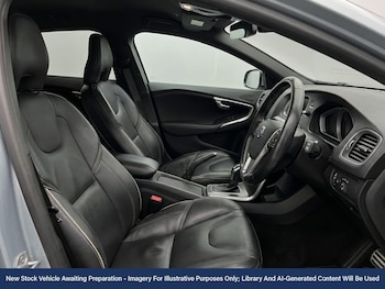 Used Volvo V40 2018 for sale - 78653033: Photo