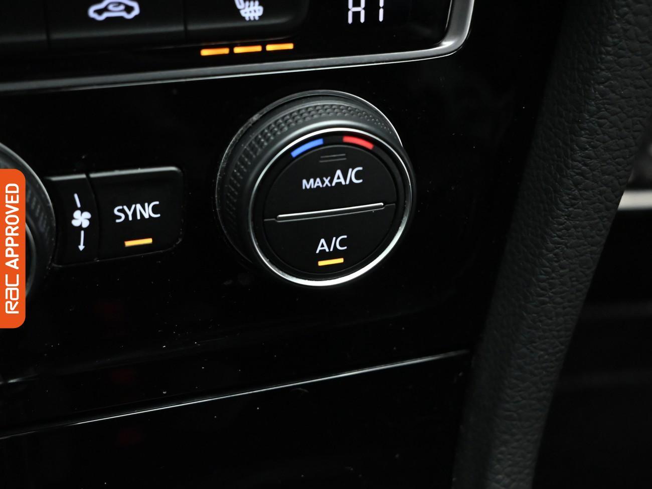 Used Volkswagen Golf 2018 for sale - 77159586: Photo 17