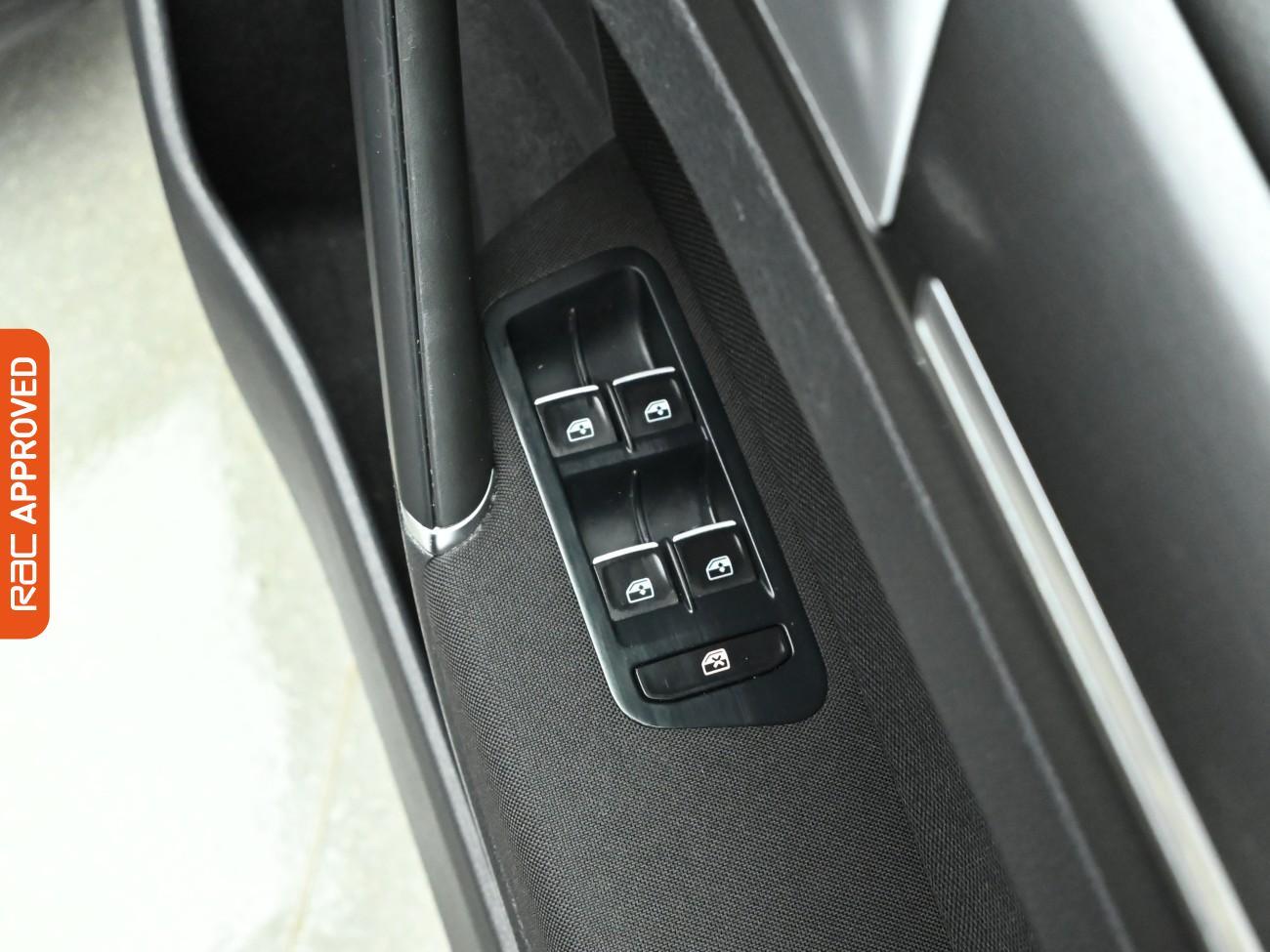 Used Volkswagen Golf 2018 for sale - 77159586: Photo 22