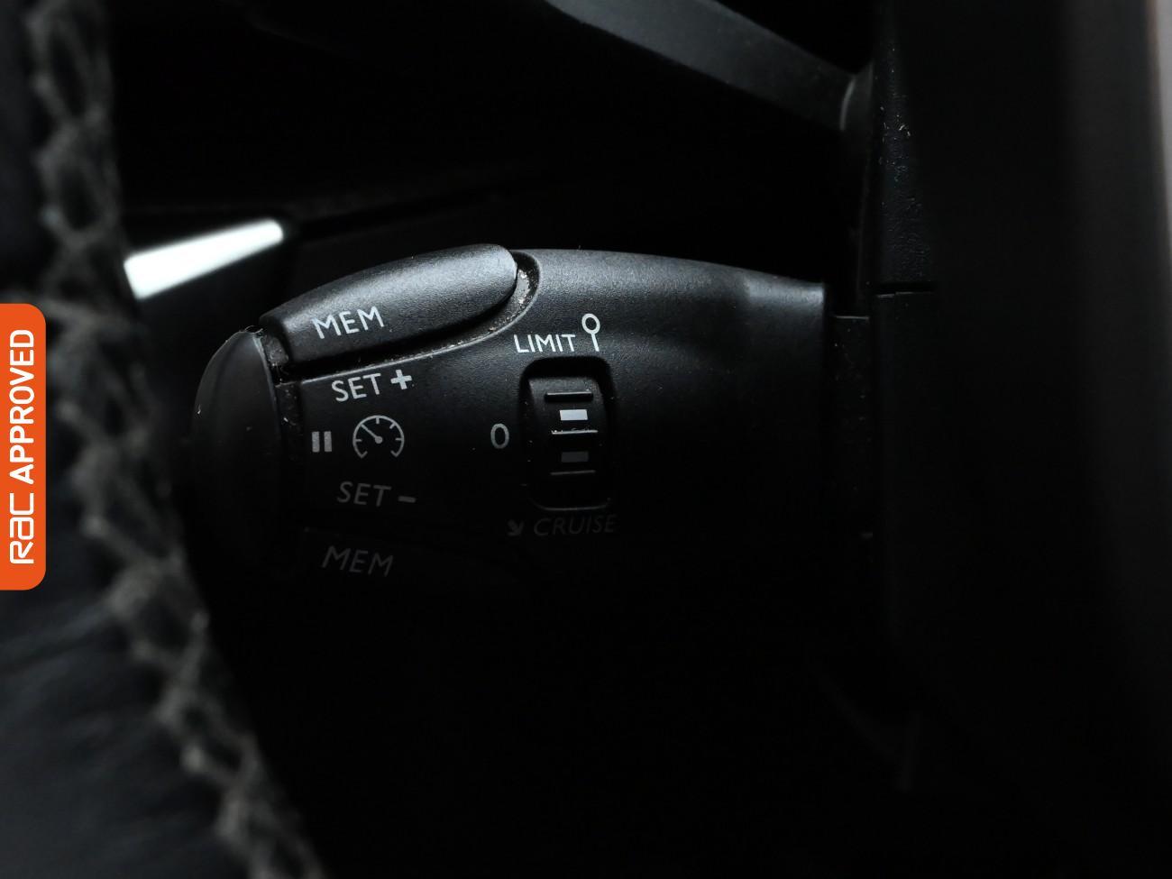 Used Peugeot 3008 2018 for sale - 76311005: Photo 18