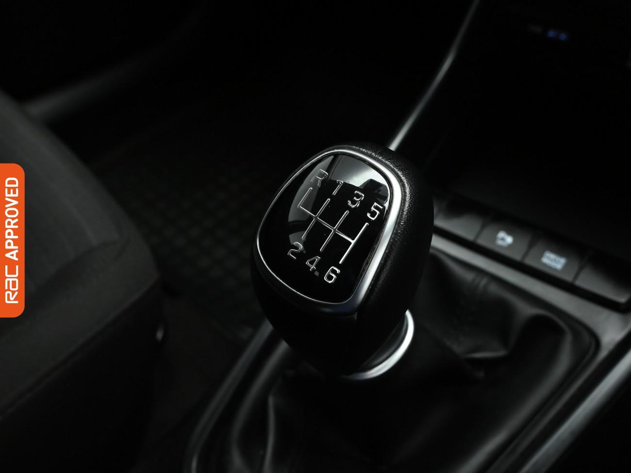 Used Hyundai i20 2023 for sale - 77703387: Photo 21