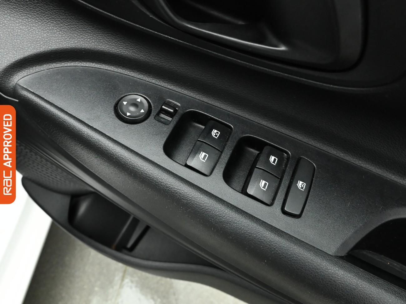 Used Hyundai i20 2023 for sale - 77703387: Photo 22