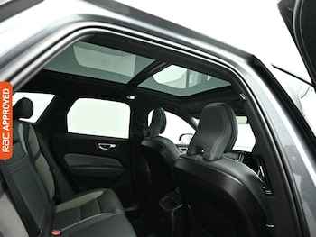 Used Volvo XC60 2021 for sale - 78925504: Photo