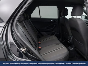Used Volkswagen T-Roc 2021 for sale - 79490658: Photo