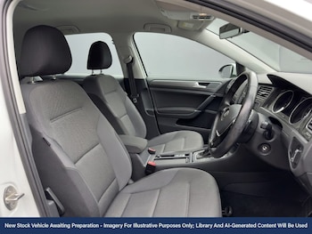 Used Volkswagen Golf 2017 for sale - 78521859: Photo