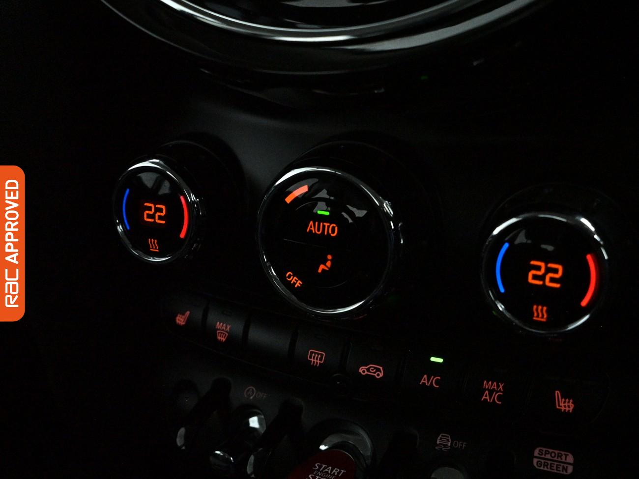 Used MINI Hatch 2023 for sale - 77989558: Photo 17