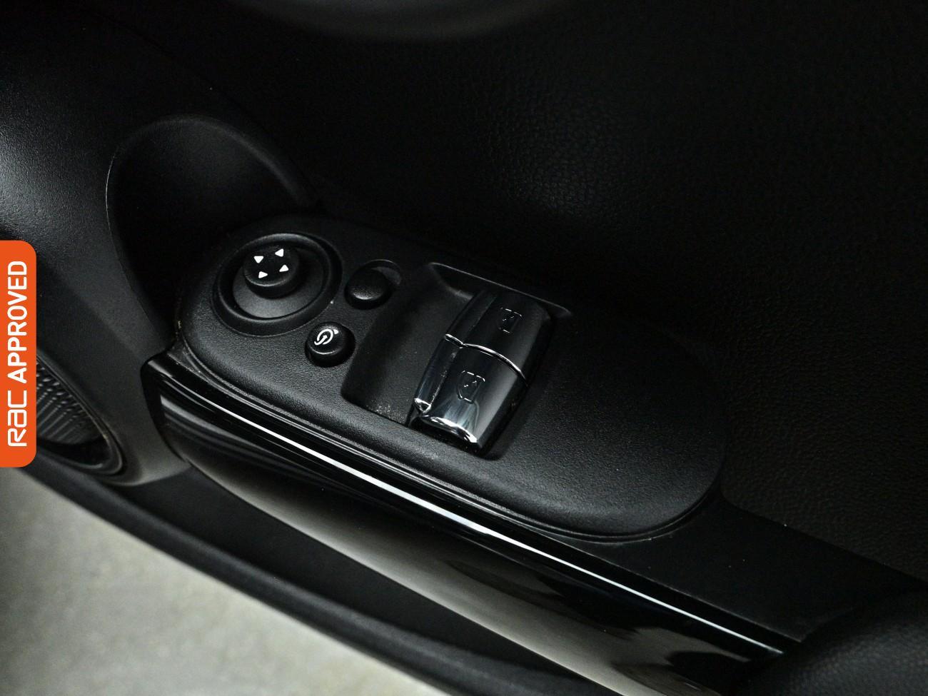 Used MINI Hatch 2023 for sale - 77989558: Photo 26