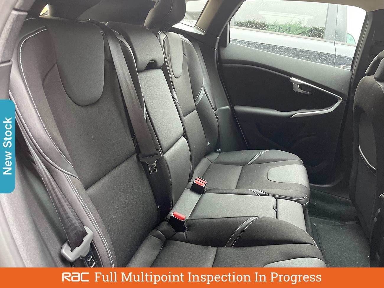 Used Volvo V40 2018 for sale - 76065198: Photo 4