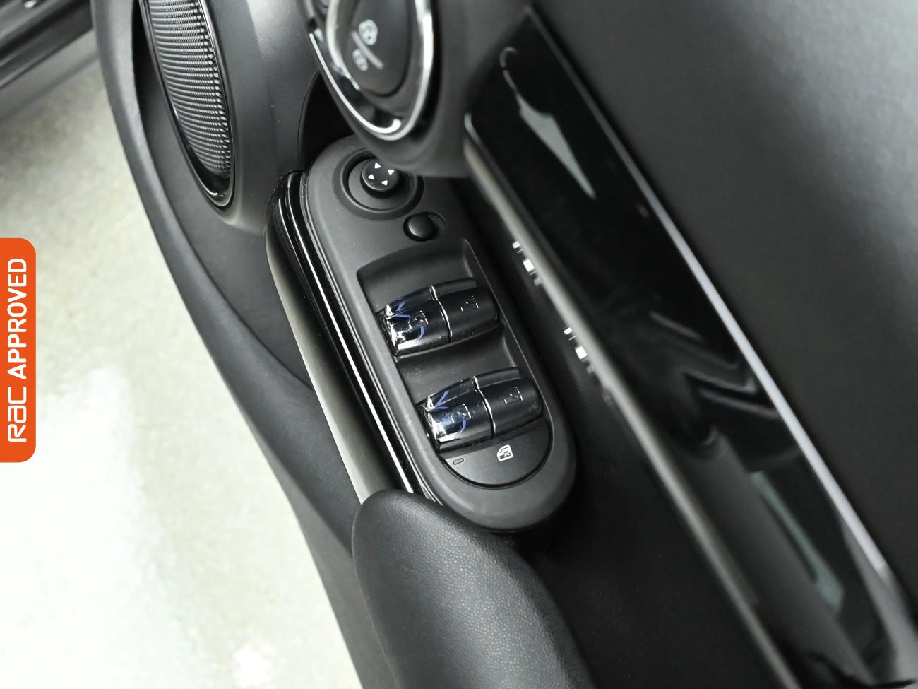 Used MINI Hatch 2022 for sale - 76685632: Photo 21