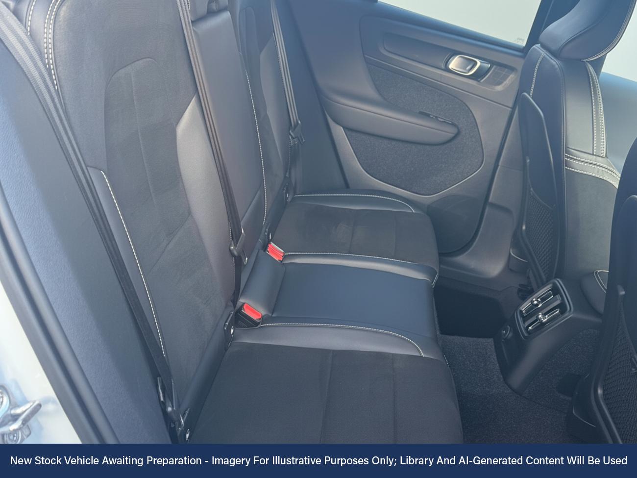 Used Volvo XC40 2021 for sale - 76697532: Photo 4