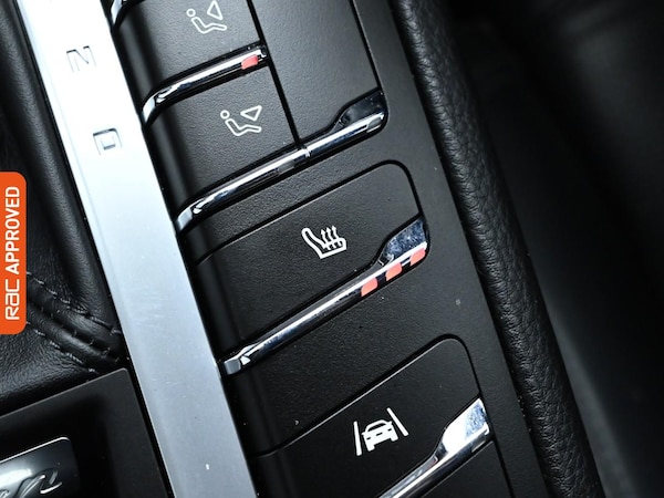 Used Porsche Macan 2021 for sale - 75283935: Photo 21