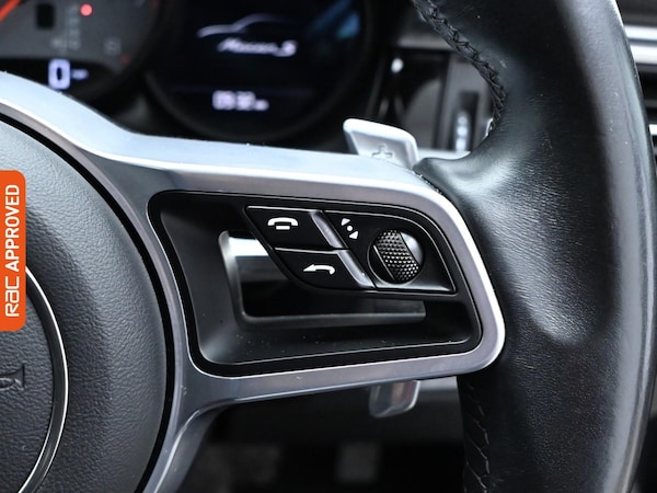 Used Porsche Macan 2021 for sale - 75283935: Photo 26