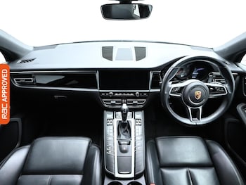 Used Porsche Macan 2021 for sale - 75283935: Photo