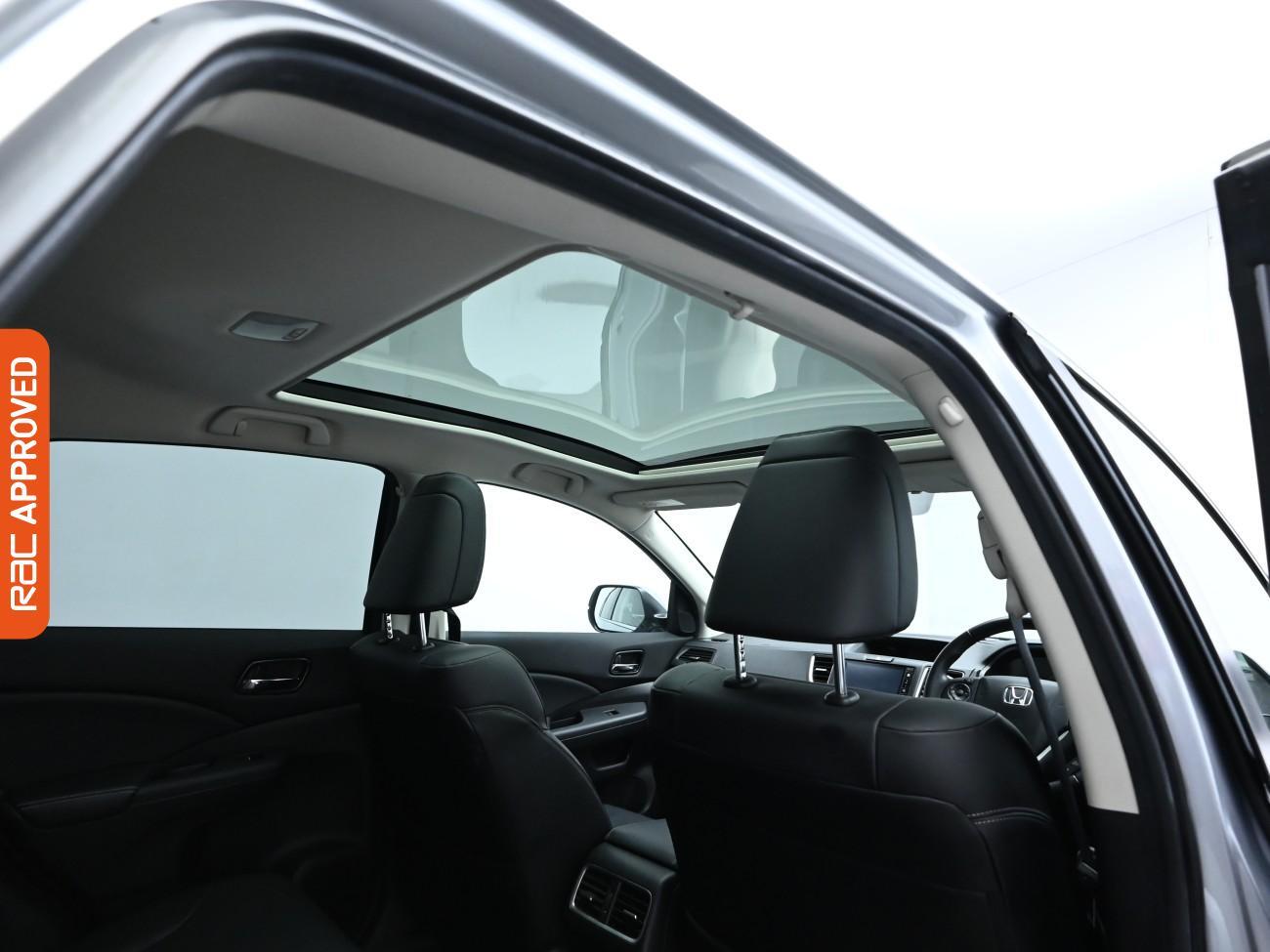 Used Honda CR-V 2016 for sale - 76558071: Photo 3