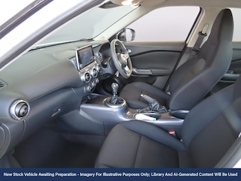 Used Nissan Juke 2023 for sale - 76481000: Photo