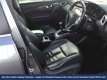 Used Nissan X-Trail 2016 for sale - 76890220: Photo