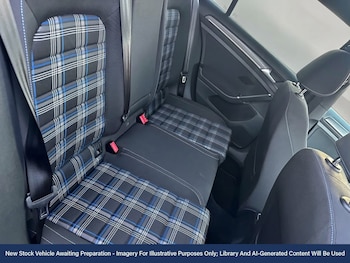 Used Volkswagen Golf 2018 for sale - 77914376: Photo