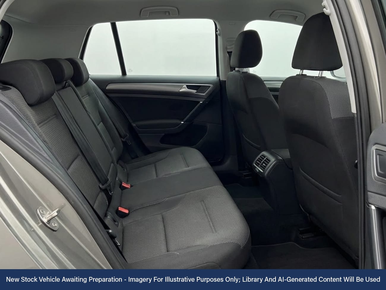 Used Volkswagen Golf 2016 for sale - 77415308: Photo 4