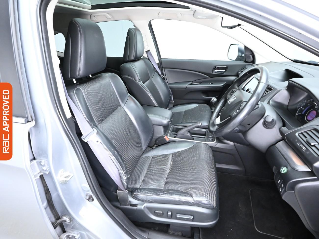 Used Honda CR-V 2017 for sale - 76636900: Photo 12