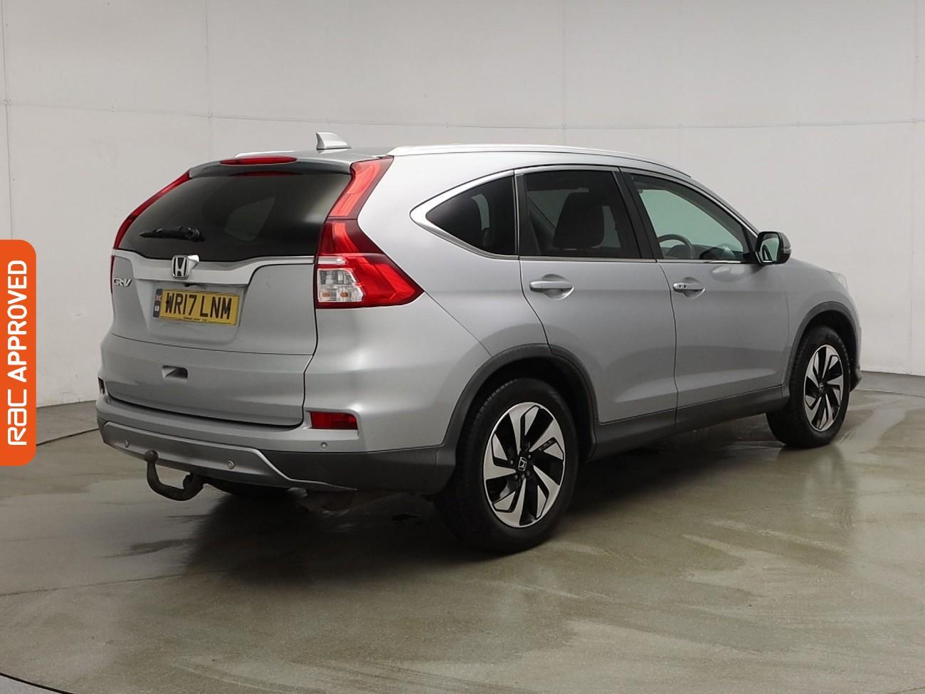 Used Honda CR-V 2017 for sale - 76636900: Photo 32