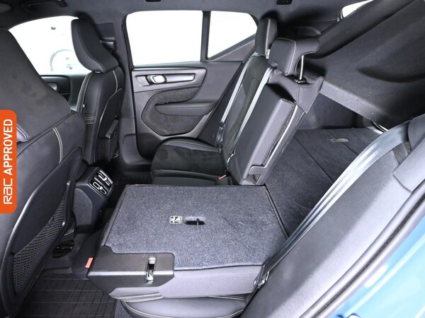 Used Volvo XC40 2023 for sale - 75786391: Photo 25