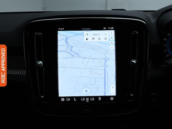 Used Volvo XC40 2023 for sale - 75786391: Photo 3