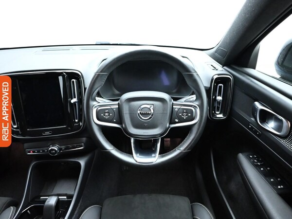 Used Volvo XC40 2023 for sale - 75786391: Photo 9