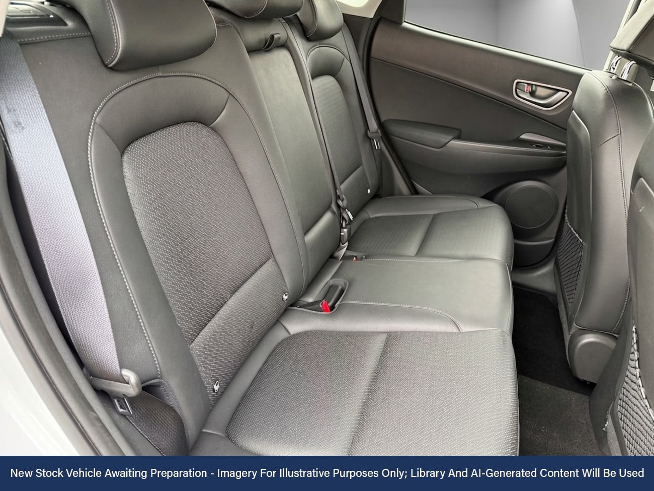 Used Hyundai KONA 2021 for sale - 77996533: Photo 4