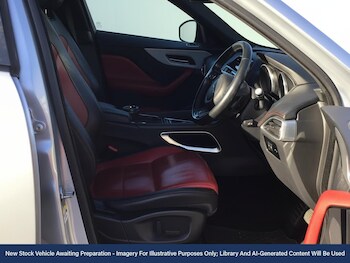 Used Jaguar F-Pace 2016 for sale - 76540996: Photo