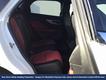 Used Jaguar F-Pace 2016 for sale - 76540996: Photo