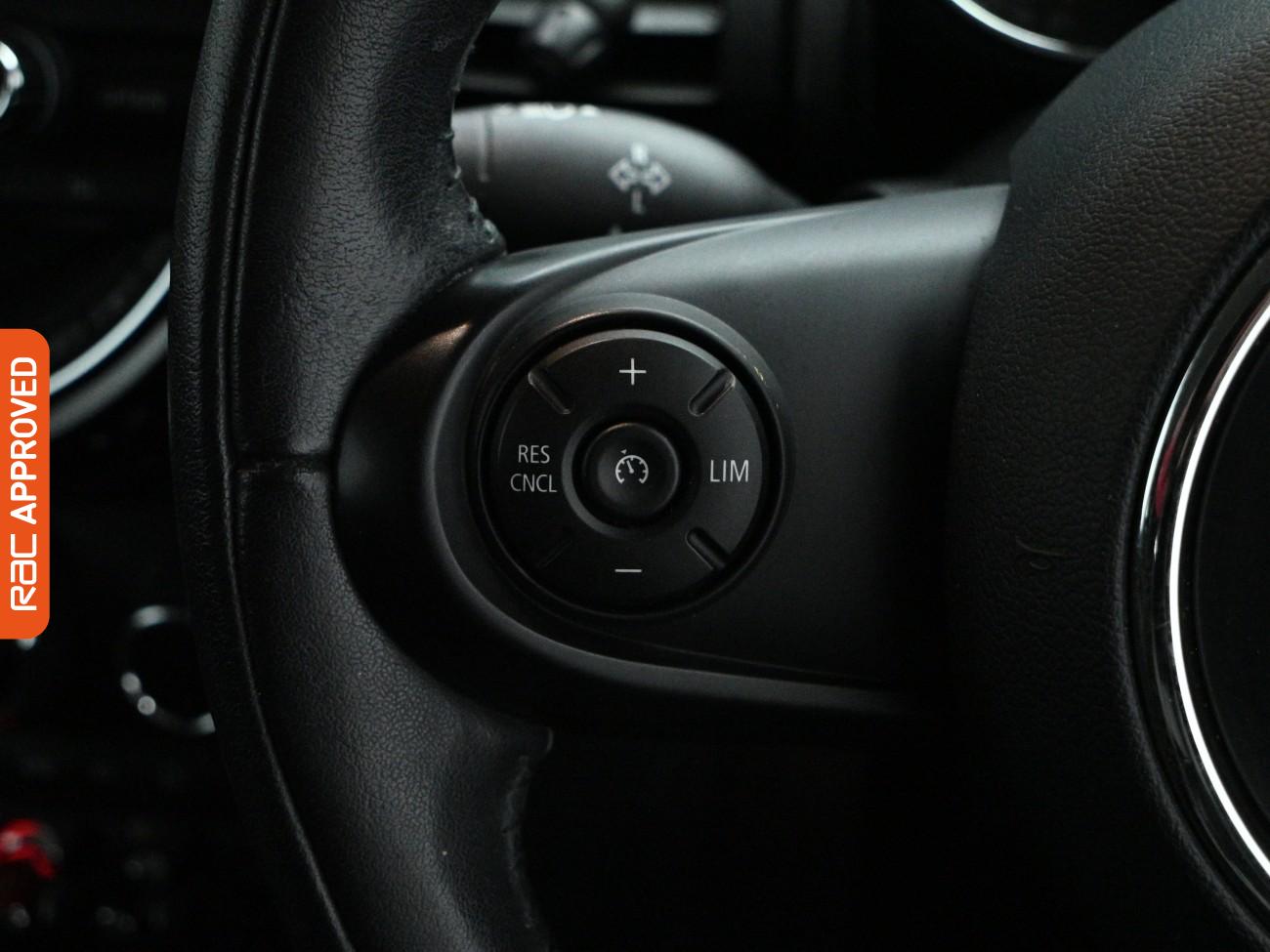 Used MINI Hatch 2017 for sale - 77719342: Photo 18