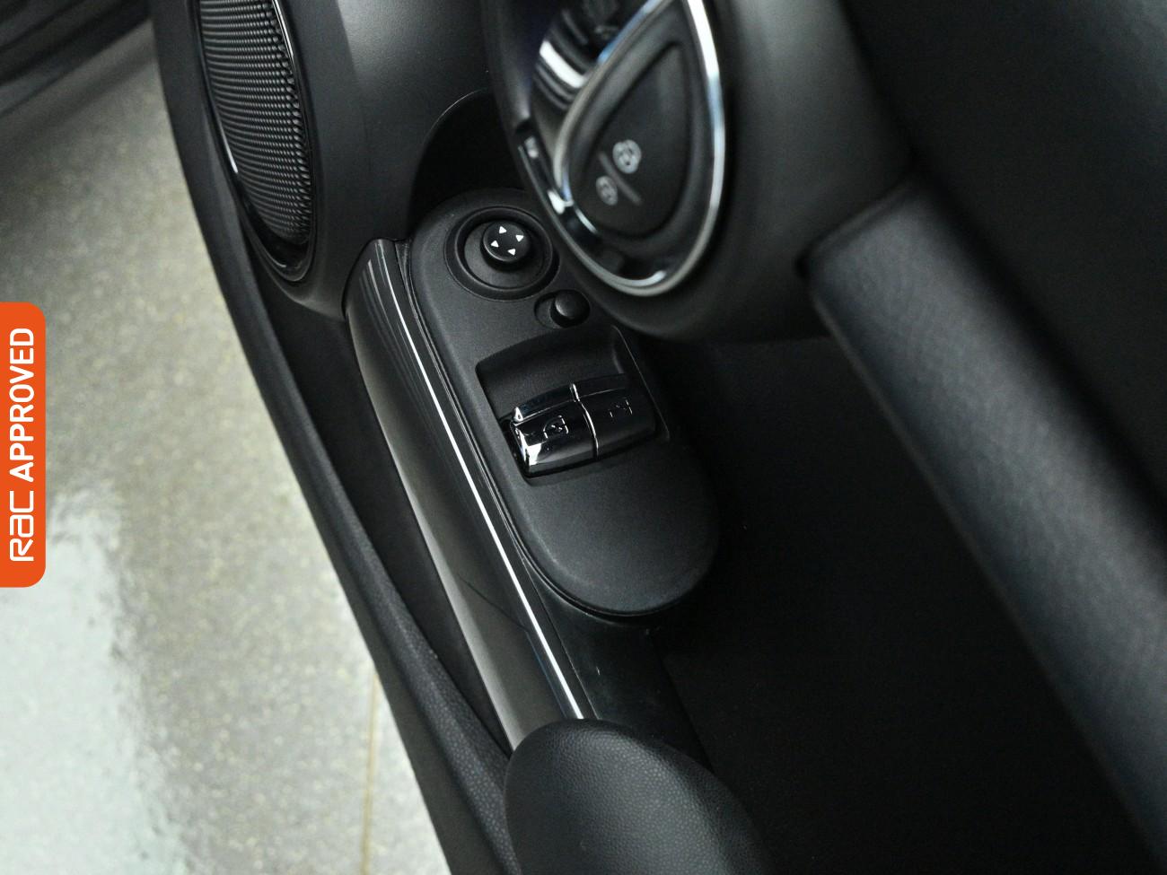 Used MINI Hatch 2017 for sale - 77719342: Photo 21