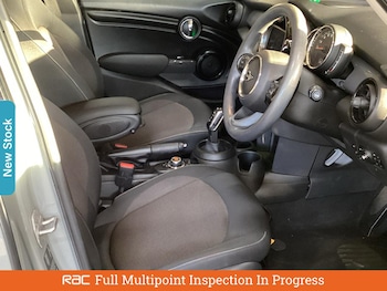 Used MINI Hatch 2020 for sale - 75924847: Photo