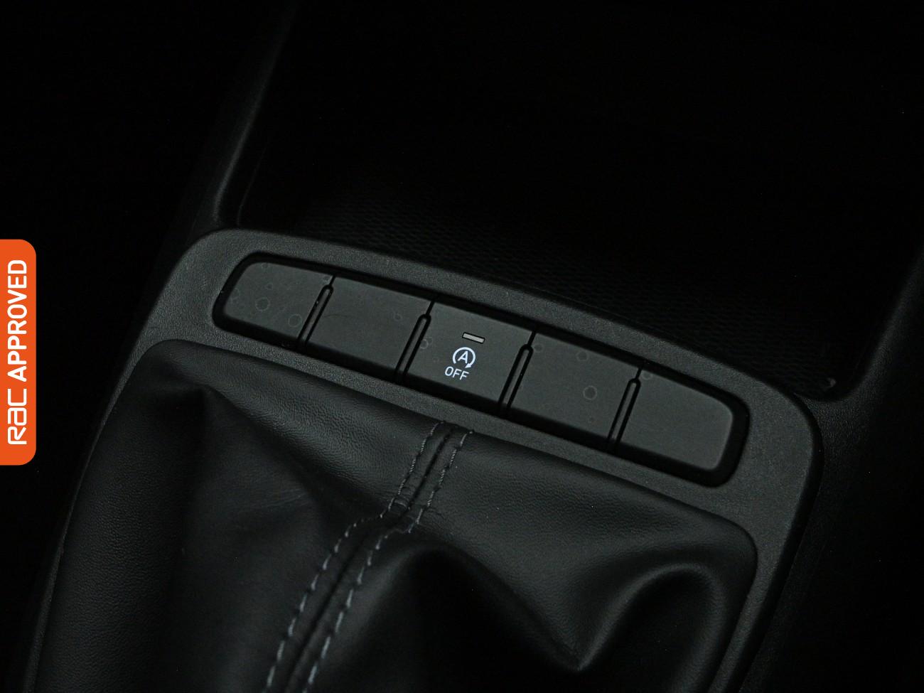 Used Hyundai i10 2024 for sale - 77764400: Photo 17