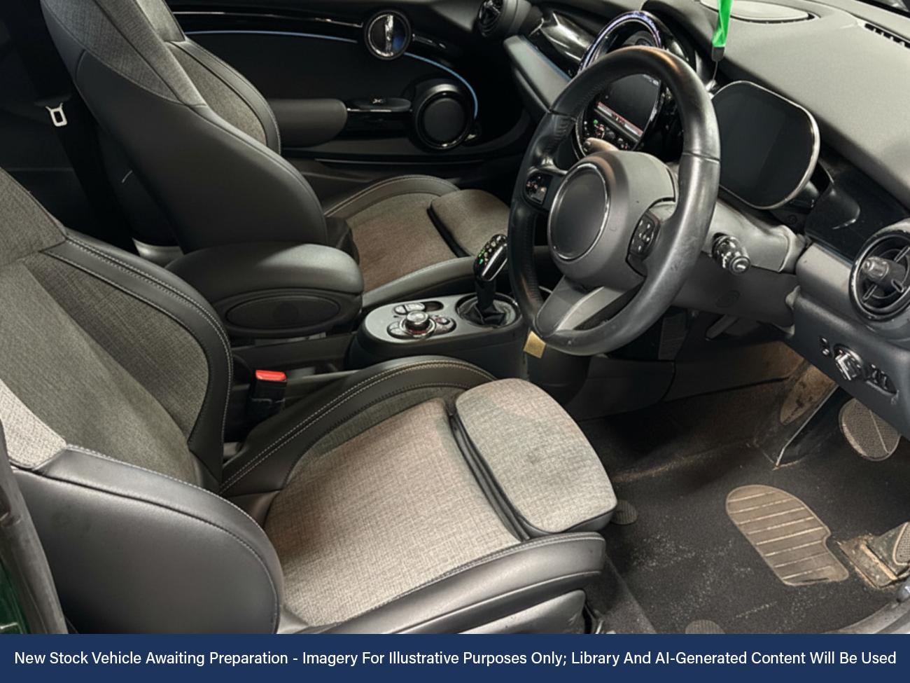 Used MINI Electric Hatch 2022 for sale - 76934296: Photo 3