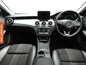 Used Mercedes-Benz GLA 2018 for sale - 79482858: Photo