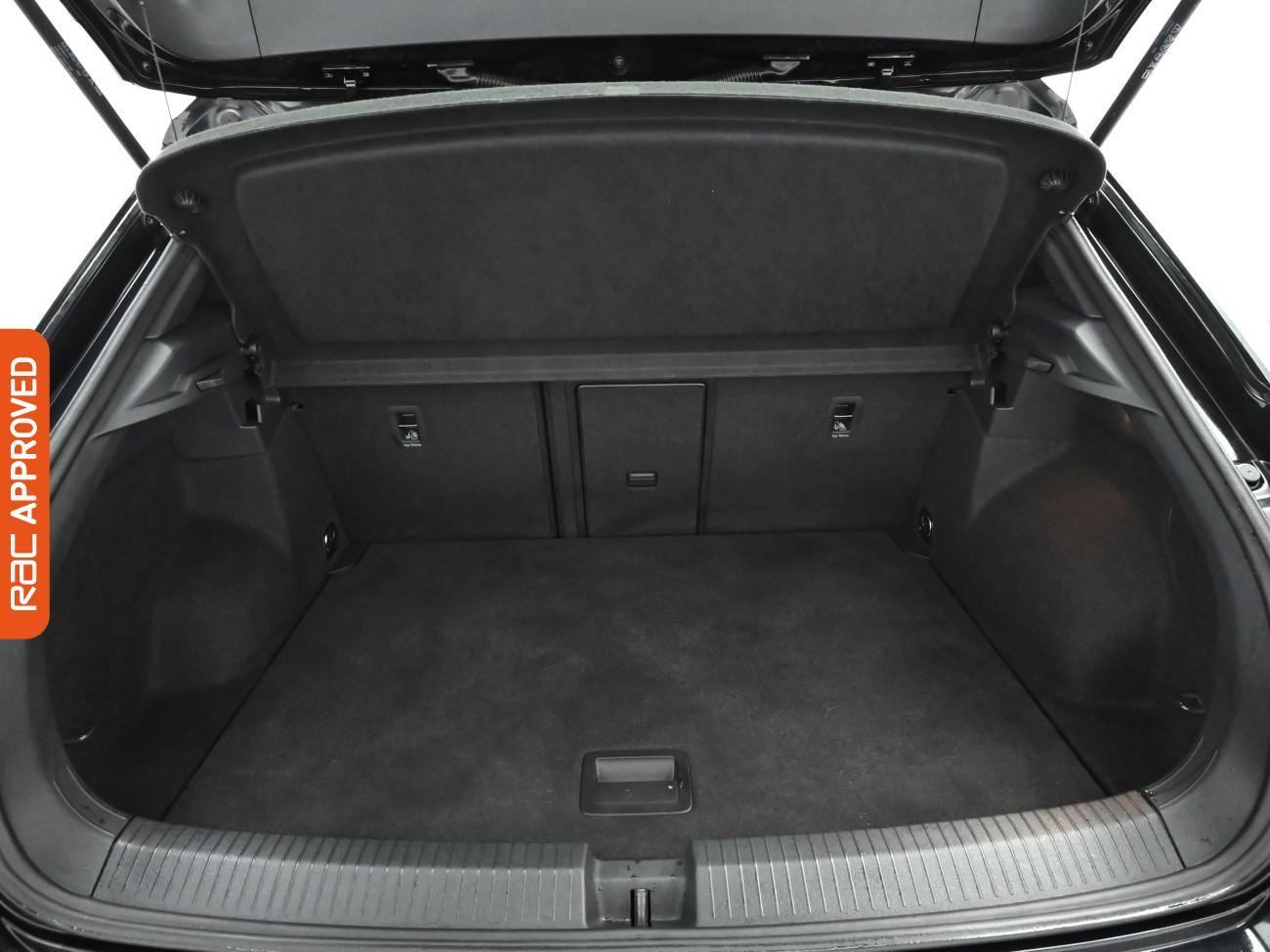 Used Volkswagen T-Roc 2023 for sale - 77327522: Photo 13