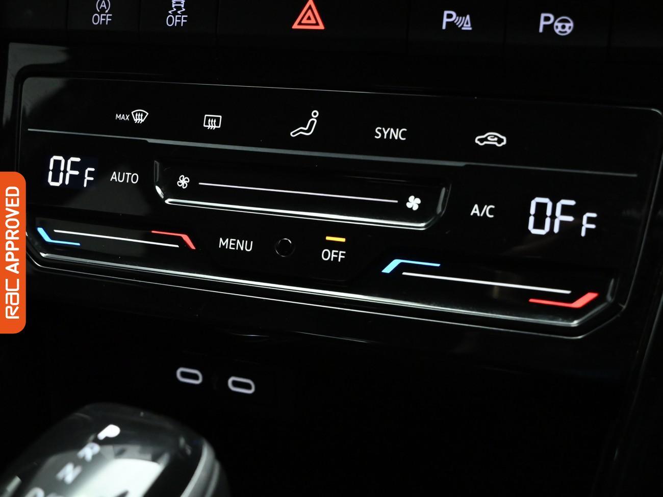 Used Volkswagen T-Roc 2023 for sale - 77327522: Photo 14