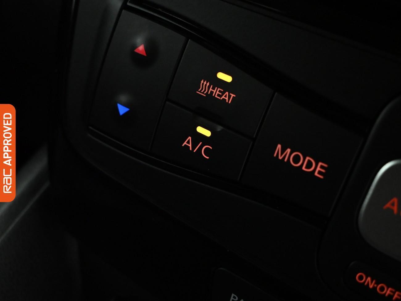 Used Nissan Leaf 2019 for sale - 77432148: Photo 19