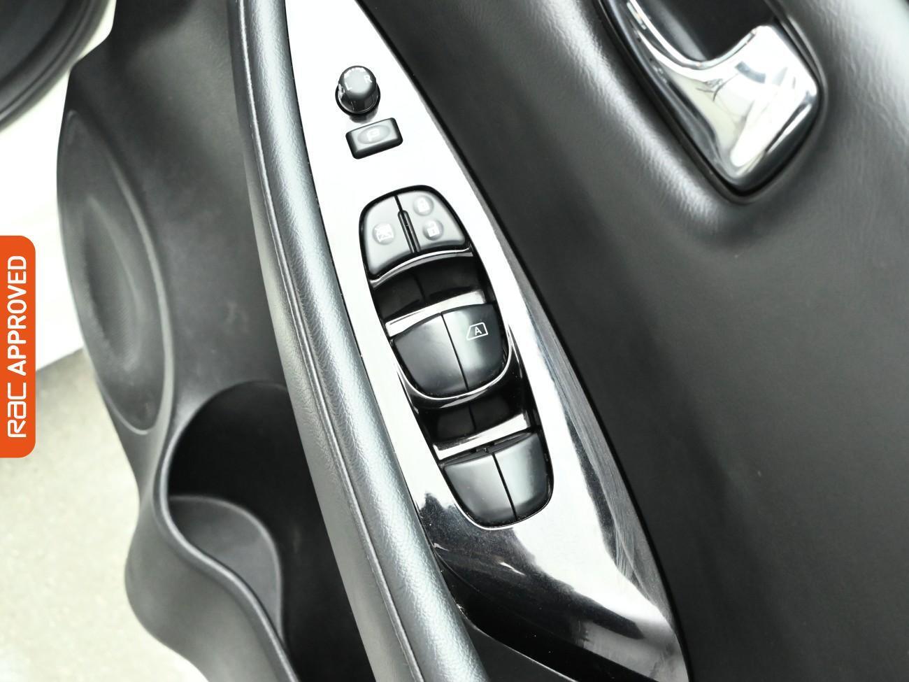 Used Nissan Leaf 2019 for sale - 77432148: Photo 25