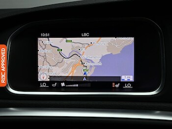 Used Volvo V40 2019 for sale - 79194446: Photo