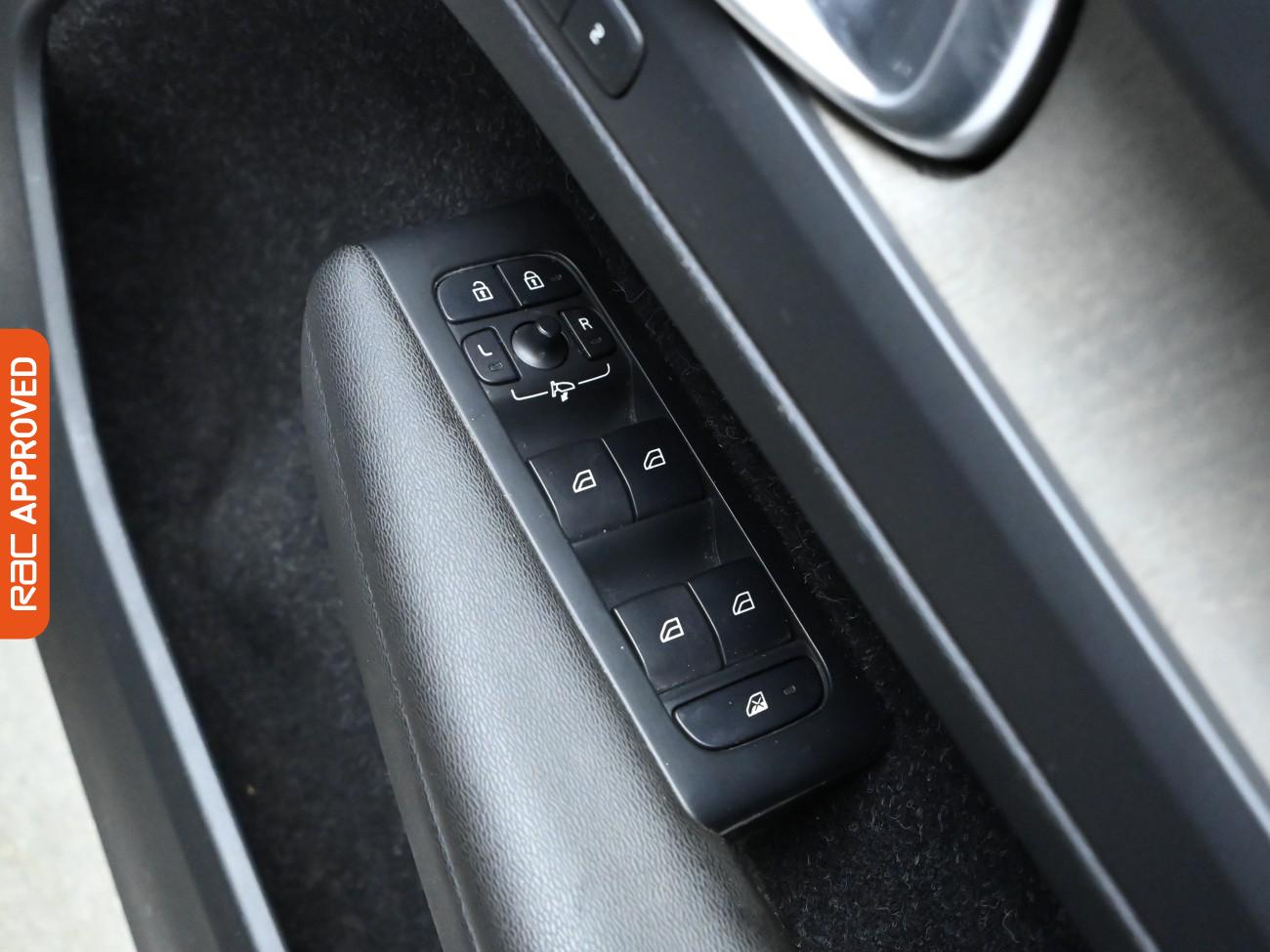 Used Volvo XC40 2019 for sale - 76685719: Photo 22