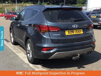 Used Hyundai Santa Fe 2016 for sale - 75626402: Photo