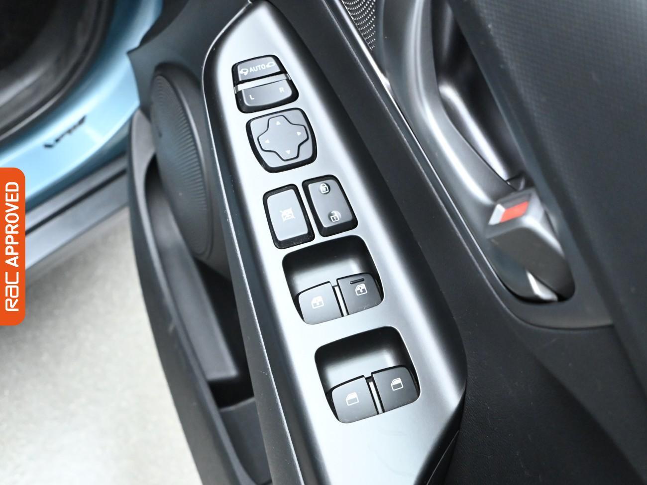 Used Hyundai KONA 2020 for sale - 76065240: Photo 28