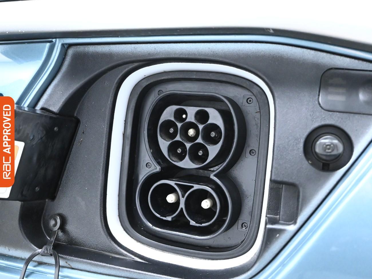 Used Hyundai KONA 2020 for sale - 76065240: Photo 38