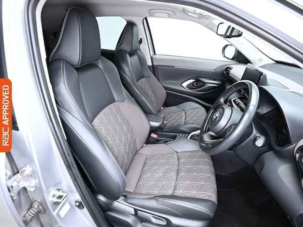 Used Toyota Yaris Cross 2022 for sale - 75053423: Photo 12