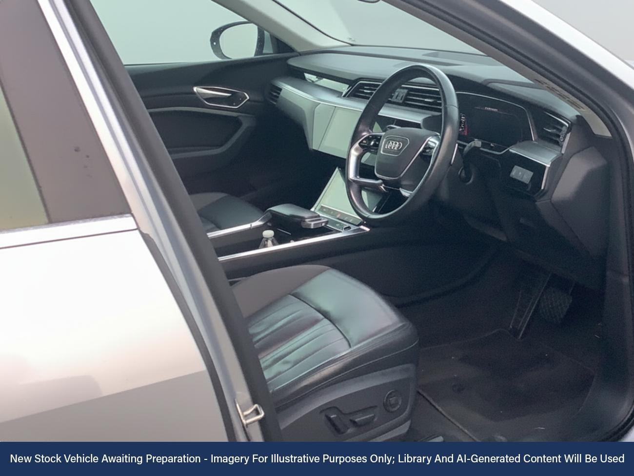 Used Audi e-tron 2022 for sale - 76391077: Photo 3