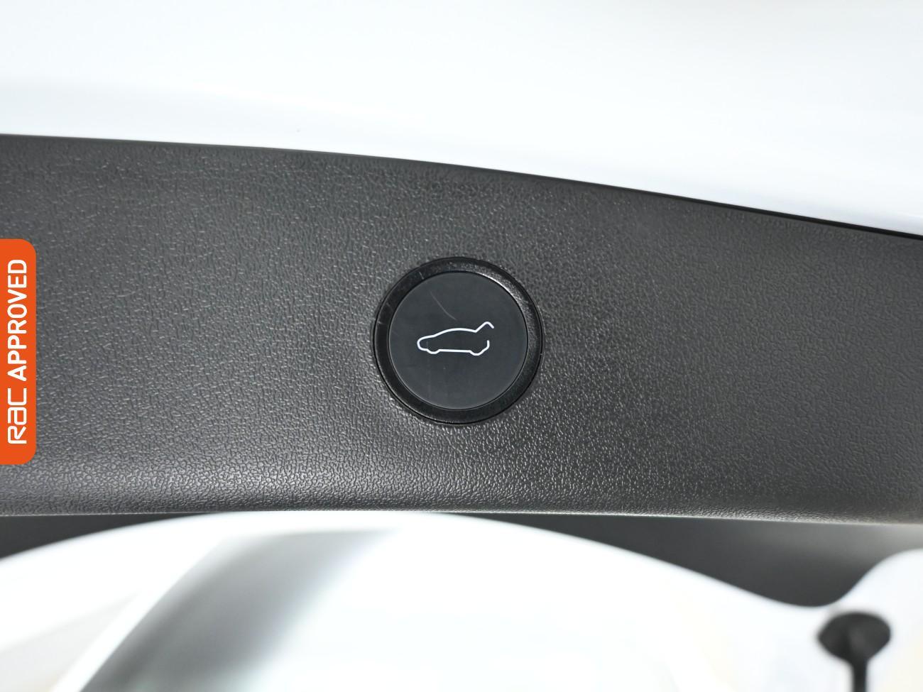 Used Tesla Model 3 2020 for sale - 77076778: Photo 37